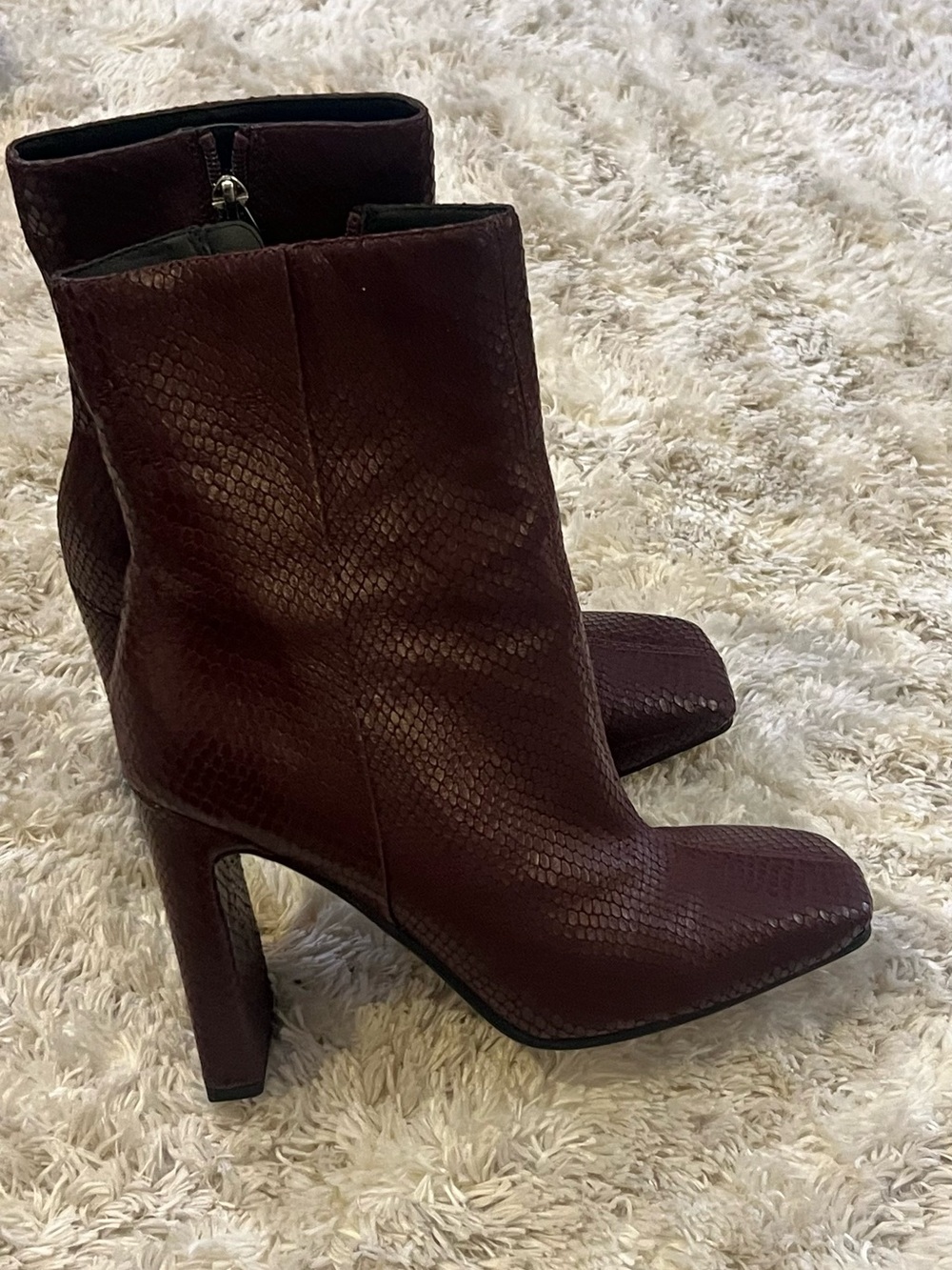 4 pairs Zara Burgundy Snake-Embossed Block Heel Ankle Boots